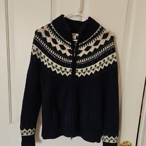 L.L.Beab Navy and Green Patterned 100% Lambswool Women's Sweater